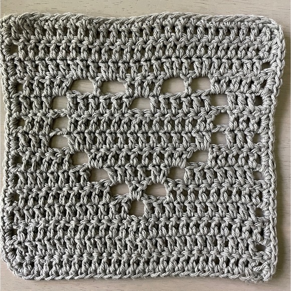 Hand Crocheted Dishcloth Washcloth with heart in center. 100% Cotton Great Gift! - Picture 7 of 7